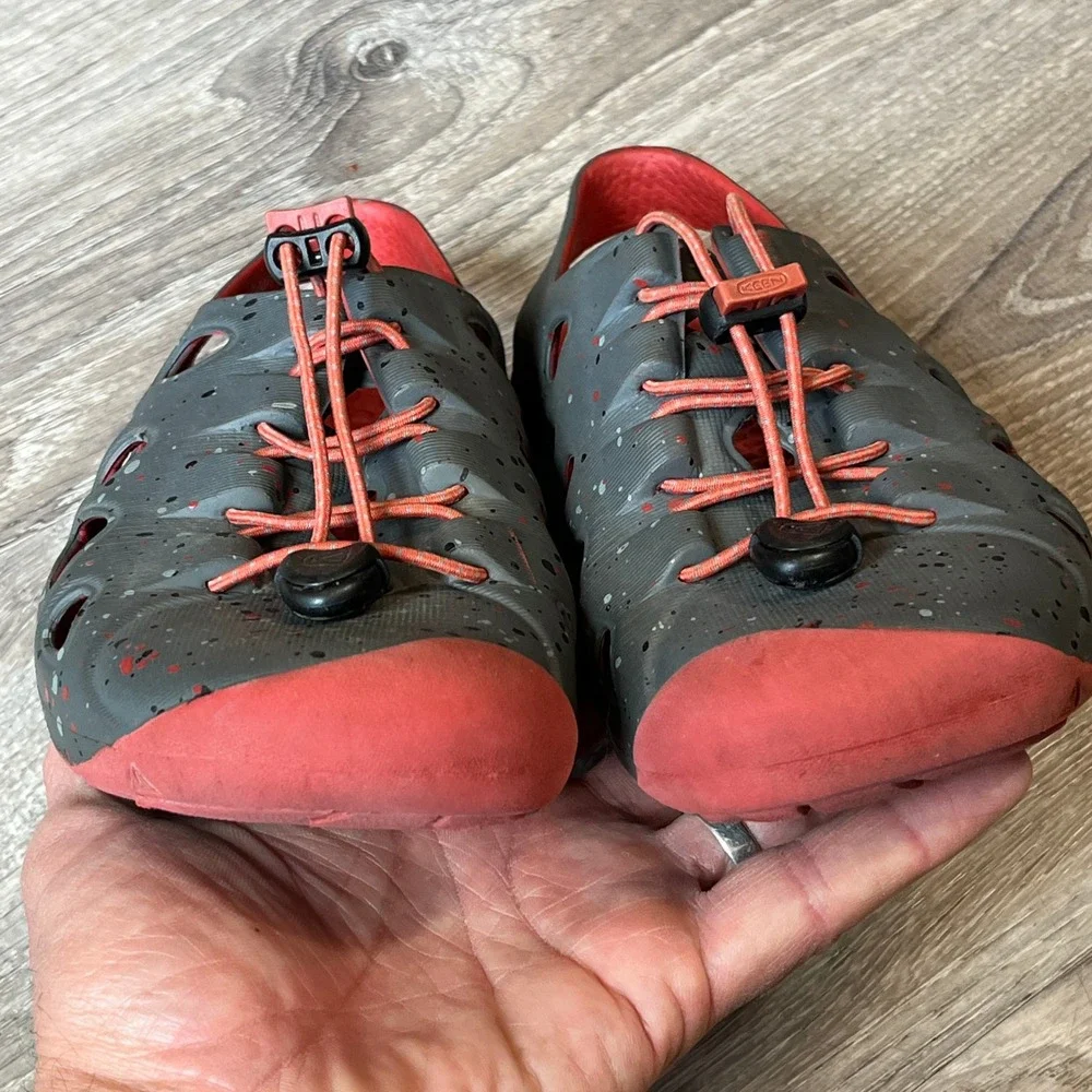 Keen Kids Rio Grey Red Paint Splatter Water Sandals Bungee Lace Shoes Size 1 US